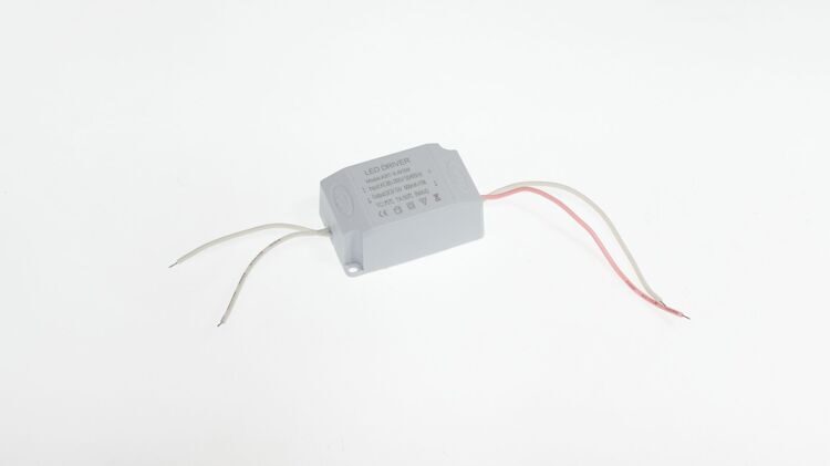 Светодиодный драйвер LED10-600-BO LD51 (220V, 9W, 6-11V, 600mA, без строб-эффекта)
